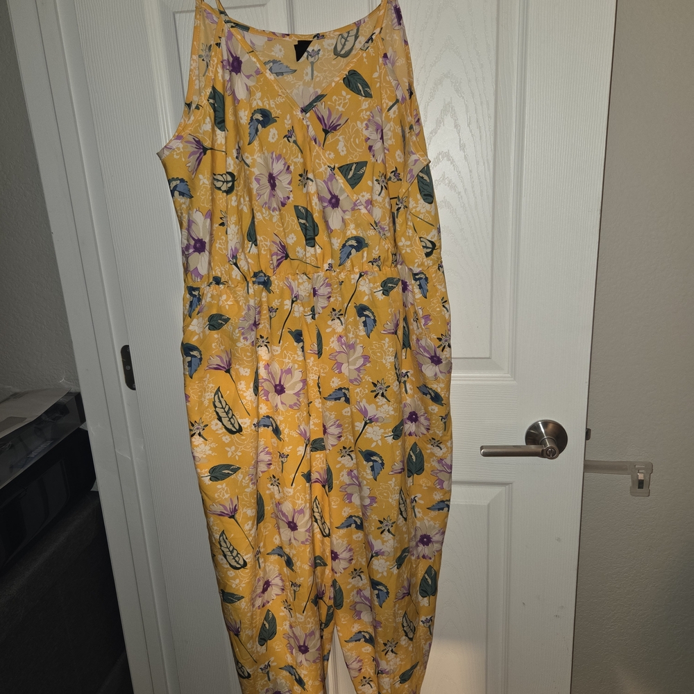 Shein Curve Floral Yellow Jumpsuit With Pockets And Elastic Waist Band Size 2xl